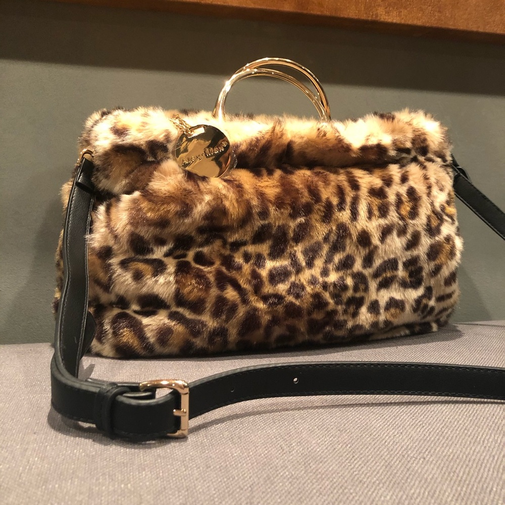 Gold and Brown Crossbody Bag with Elegant Design